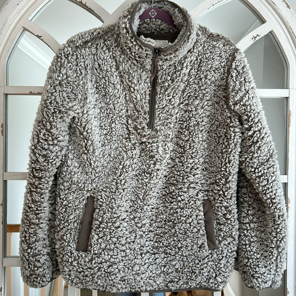 altered state pull over, in great condition, only worn once